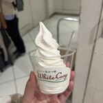 ミルク&パフェ よつ葉ホワイトコージ - 