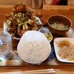 健ちゃん食堂 - 油淋鶏定食@900円
