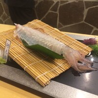 対馬のどぐろとイカ活き造り 博多 魚蔵 都ホテル店 - 