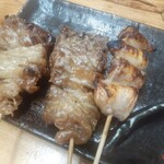 もつ焼でん - ナンコツとテッポー