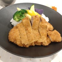 レストランアラスカ 築地店 - アラスカ特製ロイヤルポークのカツカレー