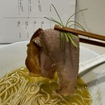 左とう - 「牡蠣蕎麦」のチャーシュー
      2025年3月25日