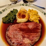 ロウリーズ・ザ・プライムリブ 大阪 - ロウリーズの ローストビーフ