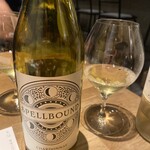 uto - もう一種出してもらったー✨カリフォルニアのシャルドネ！これも樽香るおいしい白！