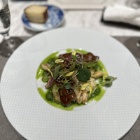 ON the TABLE CHINESE - 