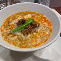 個室中華 頤和園 溜池山王店 - 