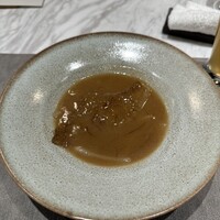 ON the TABLE CHINESE - 
