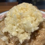 ラーメン☆ビリー PLUS - 『ラーメン(アブラあり・ヤサイ多め・ニンニク多め)』のニンニク