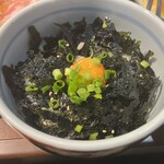 焼肉冷麺やまなか家 - 韓国のりごはん（税込528円）