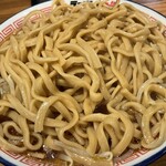 ラーメン☆ビリー PLUS - 『ラーメン(アブラあり・ヤサイ多め・ニンニク多め)』の天地返し