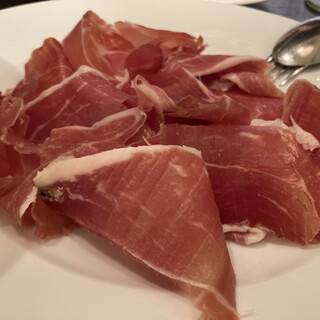 トラットリア カワナベ_1