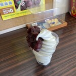 おやき屋本舗製餡所  - 小豆サンデー ¥300