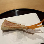 天ぷら 京星 - 金目鯛のヒレと共に