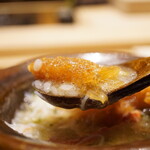 炎水 - フカヒレの繊維に沁みた餡の旨味と衣の味わいが合致し、一口の口福を生む。餡同時に蟹だしもグッと主張し、蟹味噌を隠し味にすると旨さに深みをつくる。
      うめぇ！！