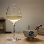 ザブン - 暑いお昼から微発砲の白ワイン