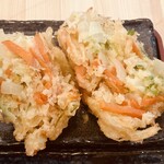 讃岐うどん酒場 川金 - かき揚げ　ぱっくり