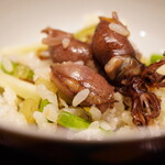 炎水 - 炙って高まる香ばしさが強く引き立ち、ホタルイカを潰して膨らむ旨さと再び押し寄せる季節ならではの風味が堪らない。 美味しい！