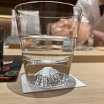 炎水 - これ富士山なんですか！ってやり取り毎回しているらしい。覚えが悪いから毎回新鮮な気持ちで幸せ