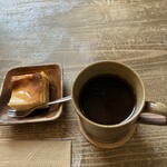 sakura cafe - エチオピアコーヒー¥600と手作りヨーグルトチーズケーキ¥400