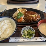 Tamura Rest House - ハンバーグ定食