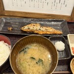 越後屋金四郎 - サーモンハラス定食（¥1,040）➕たらこ（¥200）