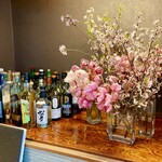 すしやのたい悟 - 奥様が生けた桜が美しく飾られていました♬.*ﾟ