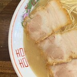 一楽ラーメン - 大盛りラーメン950円　左
