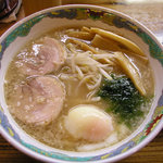 特麺コツ一丁ラーメン - ラーメン650円＋温泉たまご100円