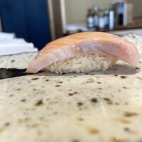 鮨 在 - 