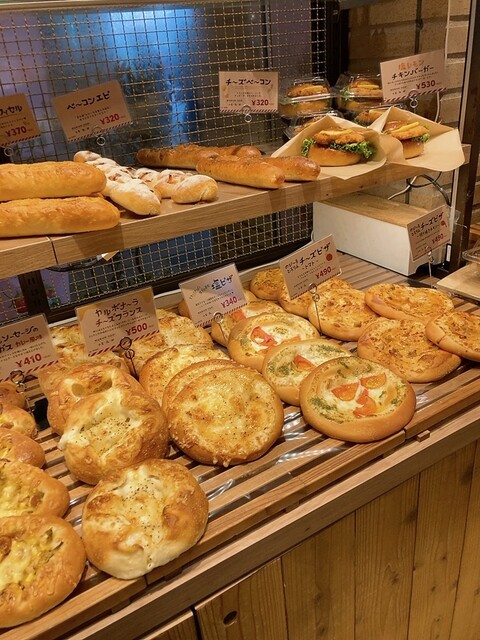 ハート ブレッド アンティーク 博多マルイ店 （HEART BREAD ANTIQUE