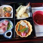 江戸懐石 若福 - 梅とろろ江戸箱膳②