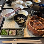 炭焼きうなぎ・かしわ 登河 - 