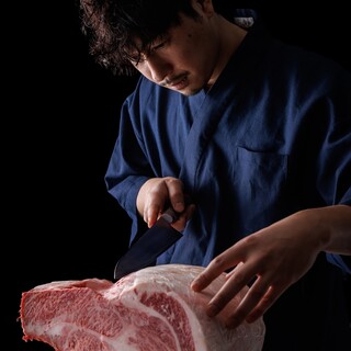 料理人が手切りで切っております