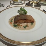 アピシウス - 桜鱒のムニエル　香草とイクラ白ワインバターソース