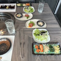 近江うし焼肉 にくTATSU 日本橋室町店 - 