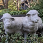 キャトルラパン - 羊さんに見守られて