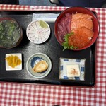 漁師の海鮮丼 - 選べる海鮮丼　値段忘れました⤵️