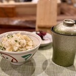 てんぷら天英 - 海老の天バラごはん
      鳥羽のめかぶの赤だし