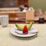 てんぷら天英 - メロンとイチゴ