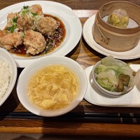 正宗広東私房菜サワダ 梅田エスト店 -  正宗広東私房菜サワダ 梅田エスト店 -