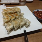24時間 餃子酒場 - 