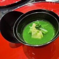 加賀屋 銀座店 - お椀：菜の花のすり流し