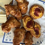 クロワッサン - 料理写真: