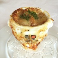 ブラッスリー ポール・ボキューズ 銀座 - オニオングラタンスープ☆800円＼(^o^)／