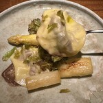 トムクリオーザ - ホタルイカ　ホワイトアスパラ　蕗の薹のフライ