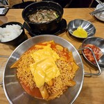 둘둘치킨 명동２호점 - 