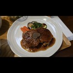 キッチン ブルー グローブ - 今月初旬、三元豚肩ロースポシェ　黒トリュフとすりおろしオニオンの和風ソース