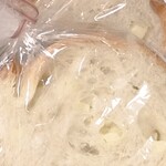 ポンパドウル - 料理写真:チーズバタール