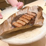 士士 - 朴葉焼 近江牛ロース 中川牧場 月齢三十三ヶ月