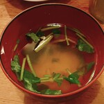 西尾さん - サービスのお味噌汁